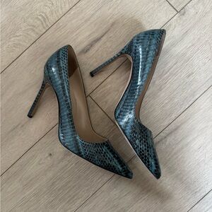 Manolo Blahnik BB 105 Blue/Black Leather Heels